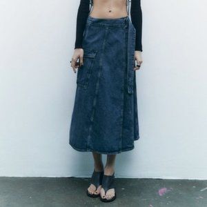 NWT ZARA DENIM CARGO SKIRT SZ S